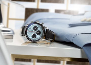 Breitling Navitimer B01 Chronograph 43_ice-blue dial and black alligator leather strap_Ref. AB0138241C1P1_RGB
